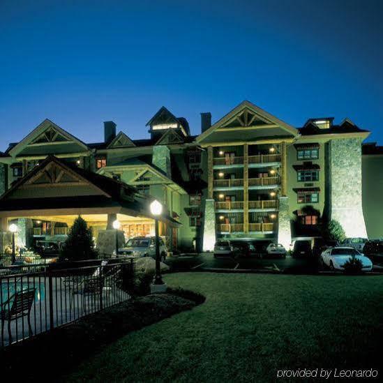 Bearskin Lodge On The River Gatlinburg Eksteriør billede